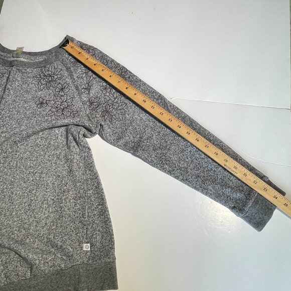 Essence By Thyme Maternity Grey Crewneck Sweater with Floral Embroidery Size XL - Picture 5 of 7